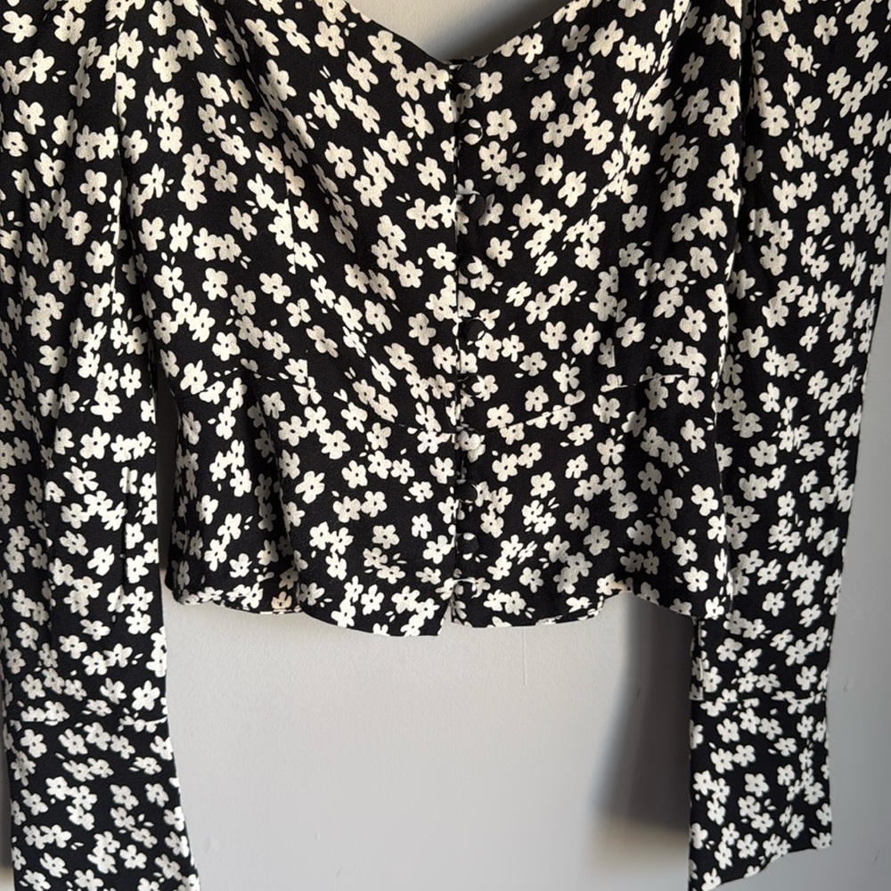 REFORMATION  Rosaly Top in Tootsie 4 - Picture 3 of 9